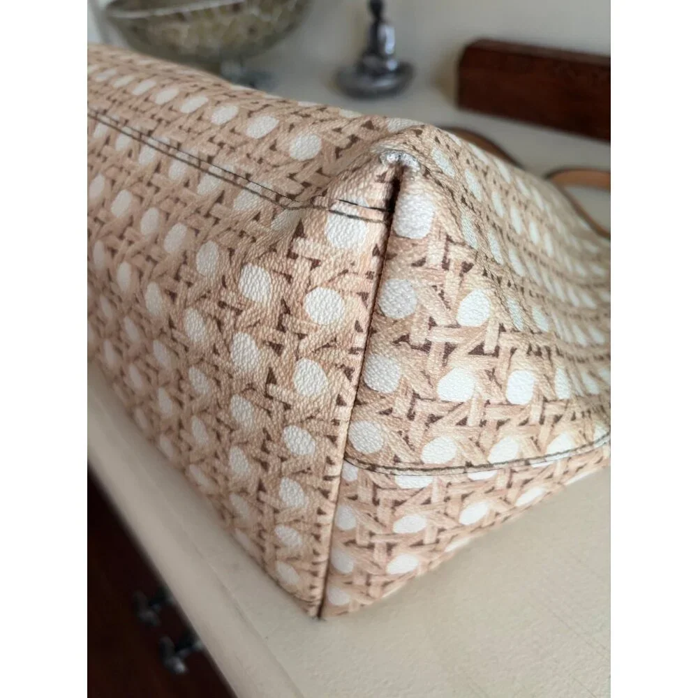 Tory Burch Ever-Ready Zip Beige Tote Bag - Picture 15 of 15